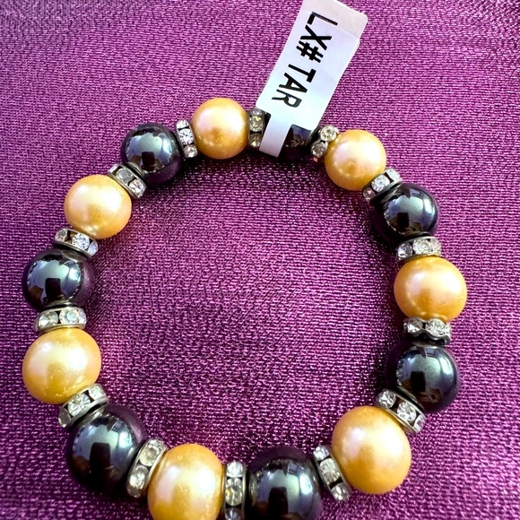 ❤️ $18 NWT Hematite with Simulated  Pearl Beaded Bracelet - Picture 2 of 4